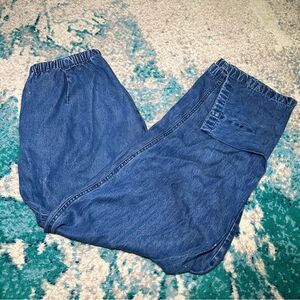 Liz Claiborne Relaxed Blue Jeans with Elastic Waistband